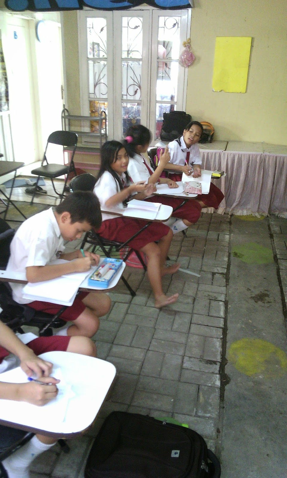 EDUCATION CONSULTANT: Bimbel Cikupa Citra Raya