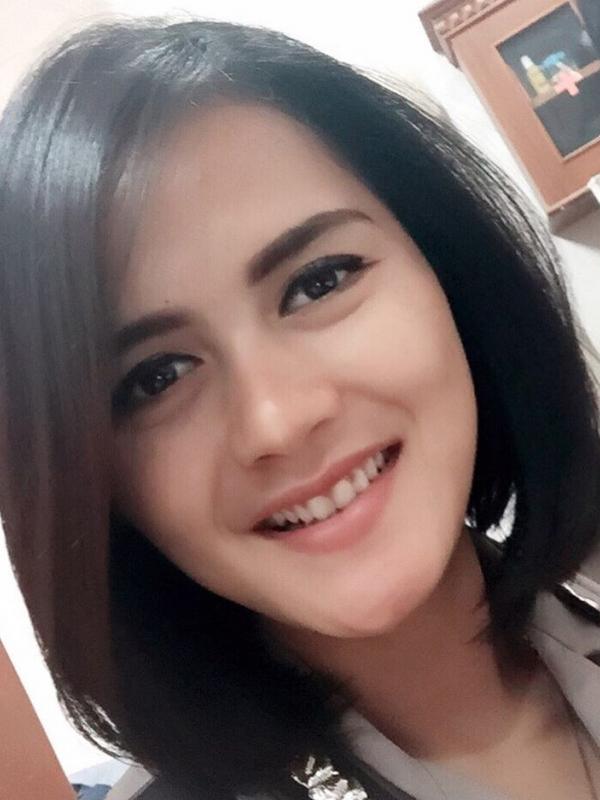 Foto2 Cantik dan Biodata Bripda Ismi Aisyah Polwan Cantik Waktu Bom Panci