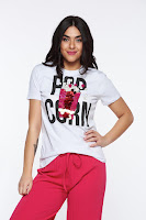 Tricou alb casual cu croi larg din bumbac usor elastic cu aplicatii cu paiete •