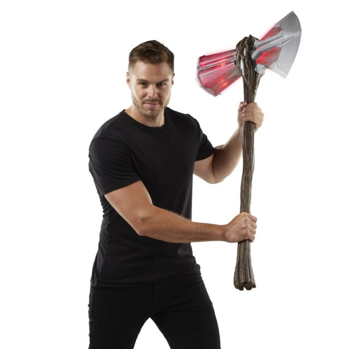 Hasbro Avengers Endgame Thor Stormbreaker Light Sound Effects