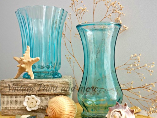 http://www.vintagepaintandmore.com/2013/11/mod-podge-vases.html