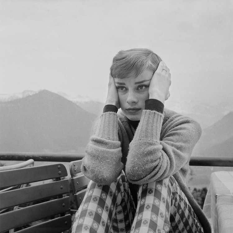 A Vintage Nerd, Vintage Blog, Audrey Hepburn Candid, Audrey Week, Old Hollywood Blog, Classic Film Blog, Audrey Hepburn Blog