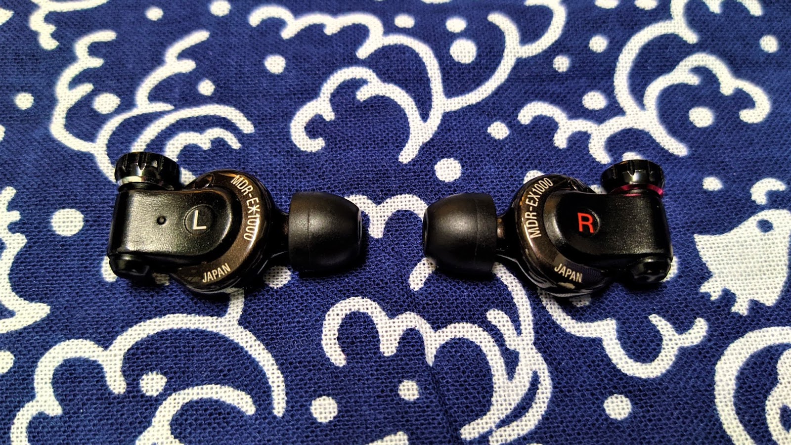 Sony Mdr Ex1000 Review The Crippled Giant Sony Mdr Ex1000 Review The Crippled Giant