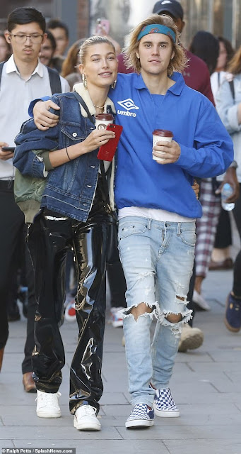 NEWLY MARRIED, JUSTIN BIEBER AND HAILEY BALDWIN PICTURED OUT & ABOUT IN LONDON [PHOTOS]