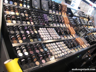 makeup warehouse in France