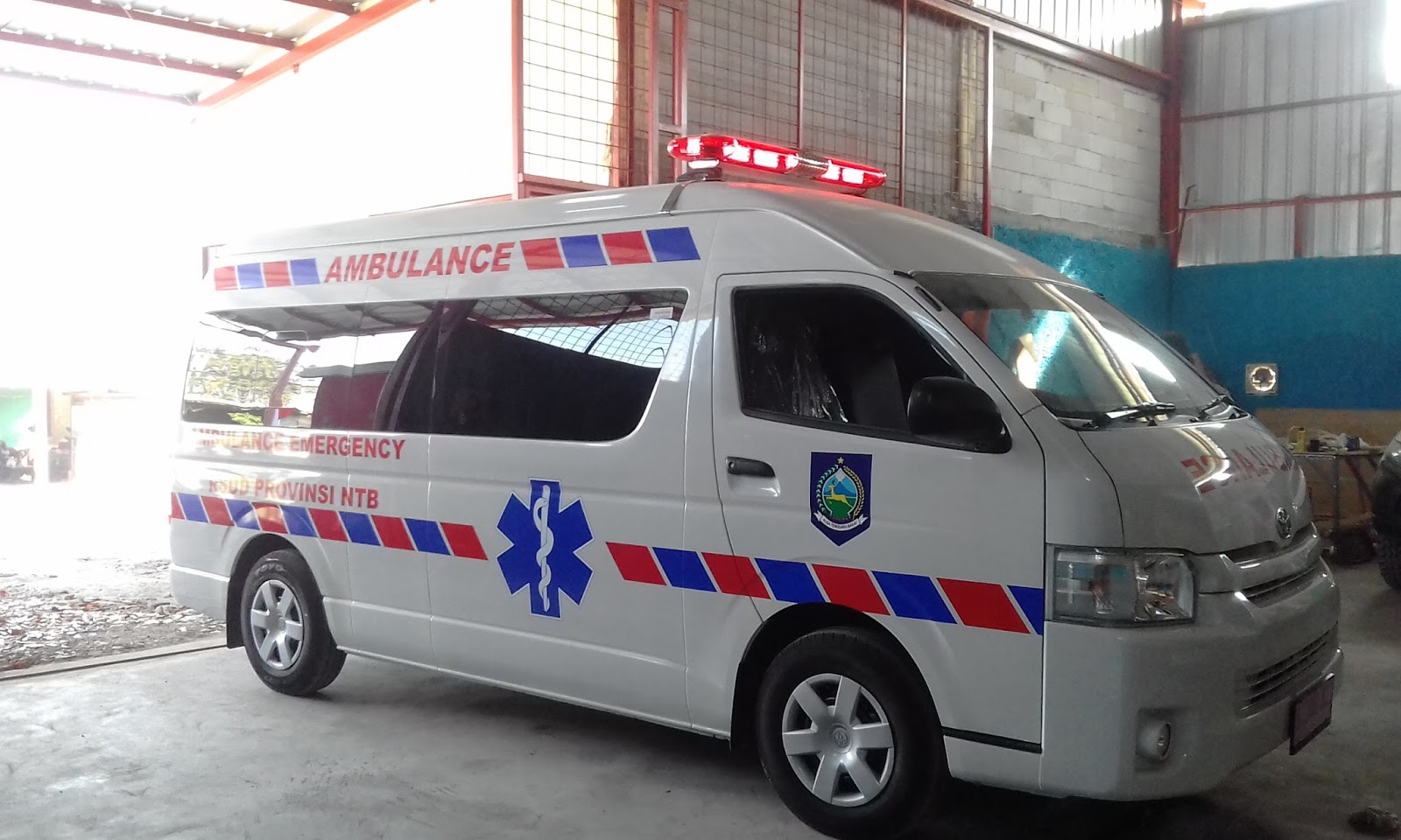 Karoseri Ambulance API Ambulance Toyota Hiace Harga Ambulance 2018