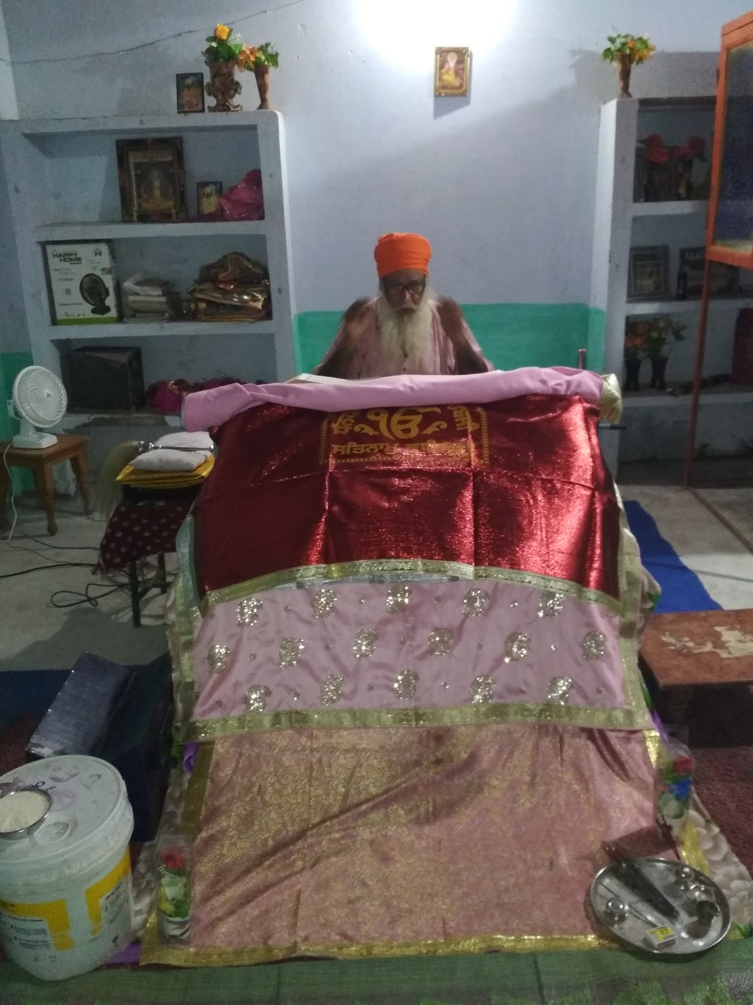 Inside image of Gurudwara Sahib