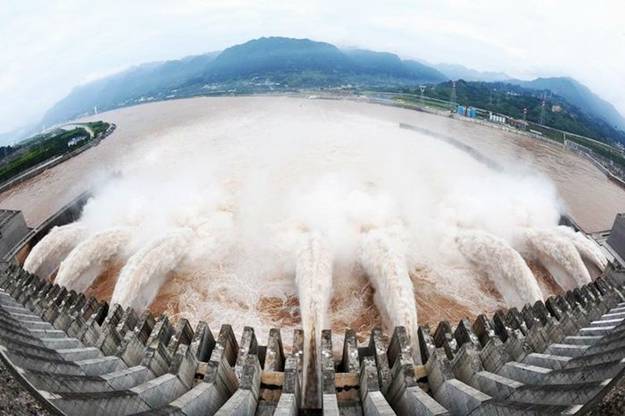 Amazing Worlds Largest Dam Is Located In China