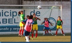 fútbol femenino acción 3