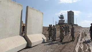 wall along Iranian border