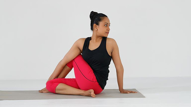 ardha-matsyendrasana