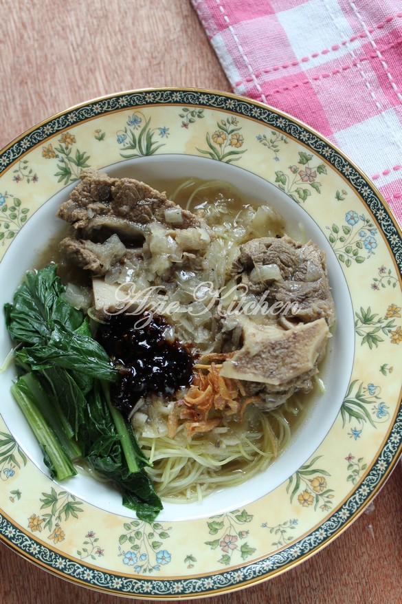 Mee Sup Tulang Istimewa Azie Kitchen Yang Sangat Sedap 