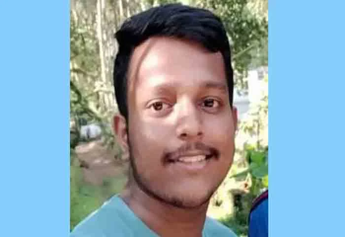 News,Kerala,State,Kannur,Local-News,Drowned,Death,Father,Son, Kannur: Son drowned to death in front of father