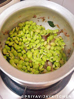 Mochai Kootu - Field Beans Curry