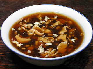 Stewed Pork Liver,a flavor snack, is another feature of Beijing