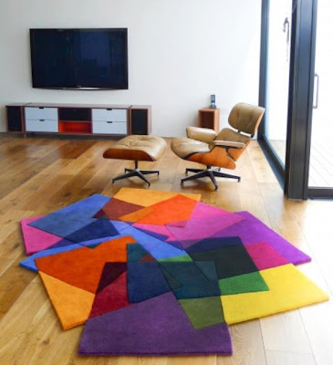 Colorful carpet design in living room