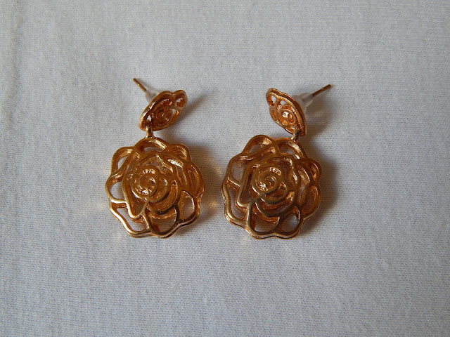  Brincos de Flor Dourado Aliexpress