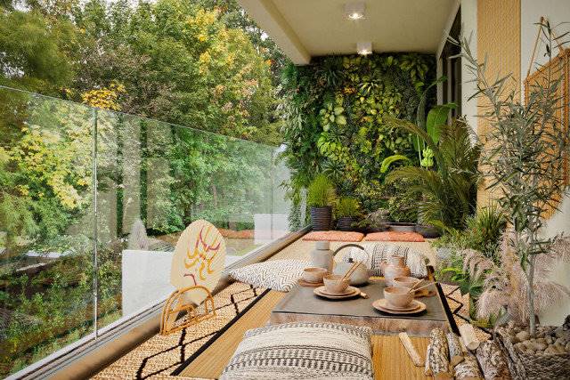 3D-artist turned 6 ordinary balconies into green oases for relaxation