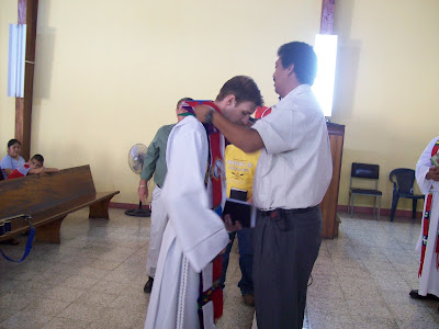 Instalación nuevo pastor capellán - foto: Carlos Figueroa, Fabiola Vásquez, Félix Galicia y José Figueroa (09/03/08)