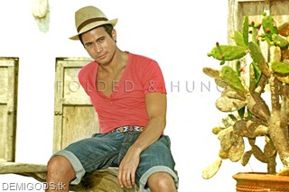 Sam Milby (18)