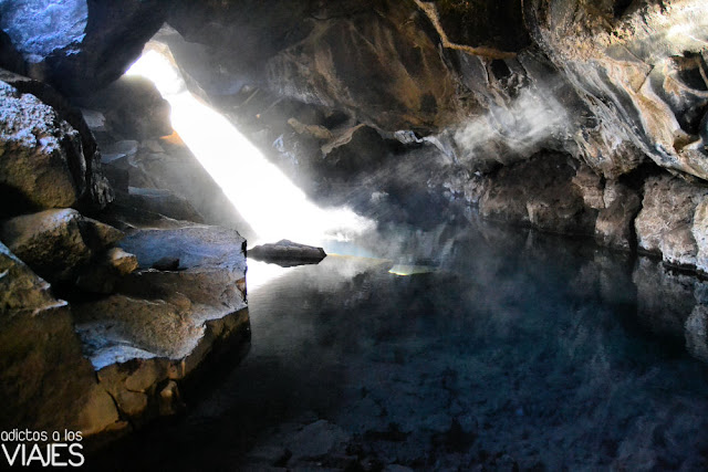 Cueva Grjótagjá