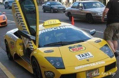 lamborghini turn to TAXI car