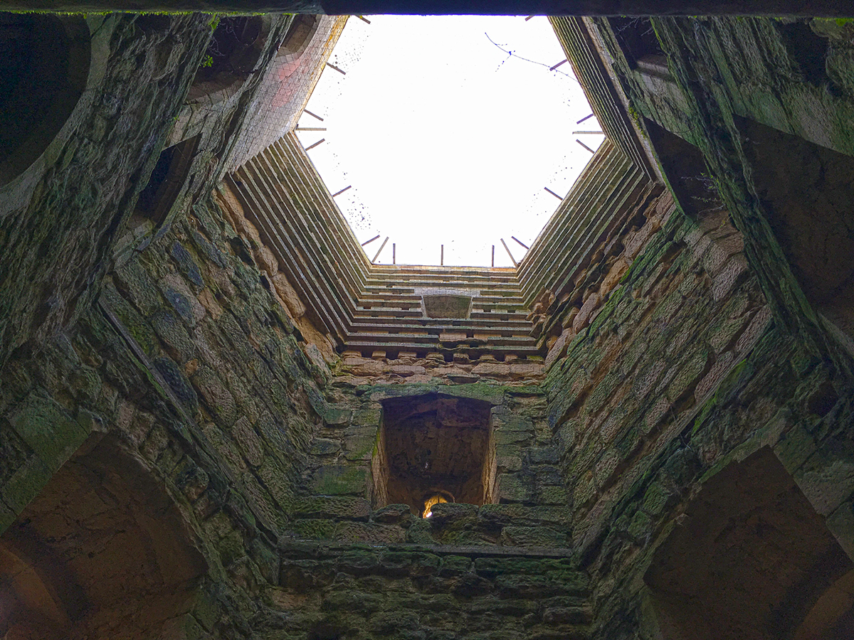 Looking up at the keep | Bodiam Castle, East Sussex