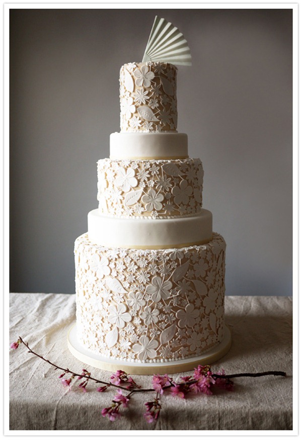 100layercake lace-wedding-cake