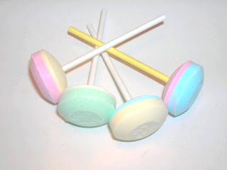 The 1990's tag bonbons