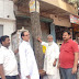 शहर से सूखे पेड़ो को हटाने के लिये व्यापारी नेताओ ने इओ को सौंपा ज्ञापन