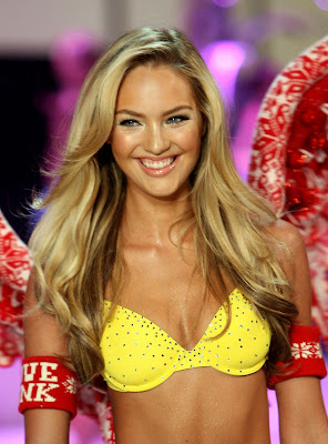 Candice Swanepoel in lingerie at the Victorias Secret Fashion Show