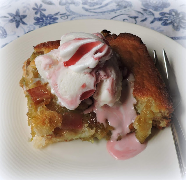 Rhubarb Pudding Cake