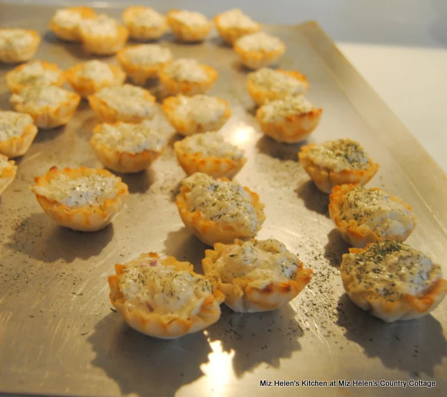 Crab Mini Tarts at Miz Helen's Country Cottage