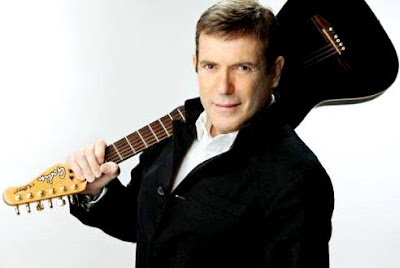 Cantante Carlos Mata