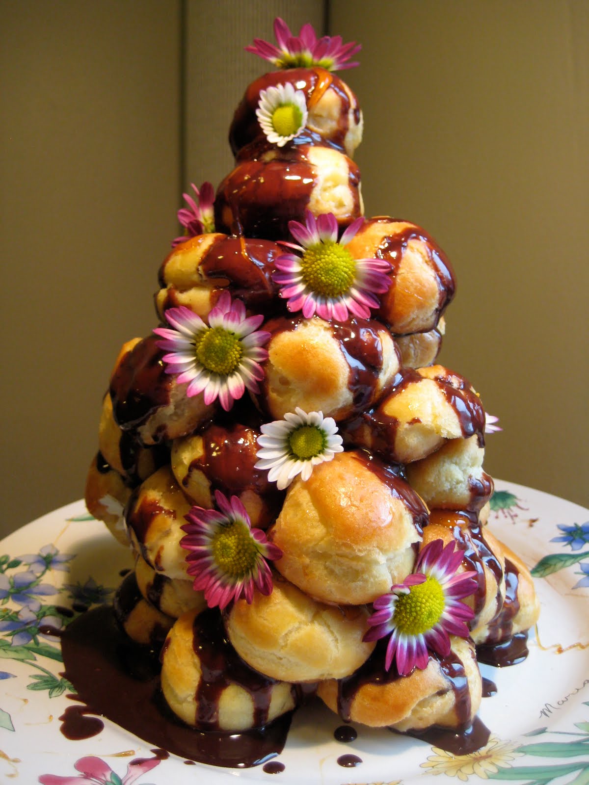 The Cupcake Life: Celebratory Cream Puff Tower