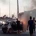 Carro pega fogo em frente a posto de combustíveis em Samambaia