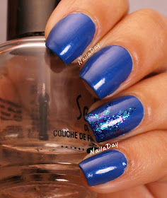 NailaDay: L'Oreal Notting Hill Blues with Sinful Colors Super Star