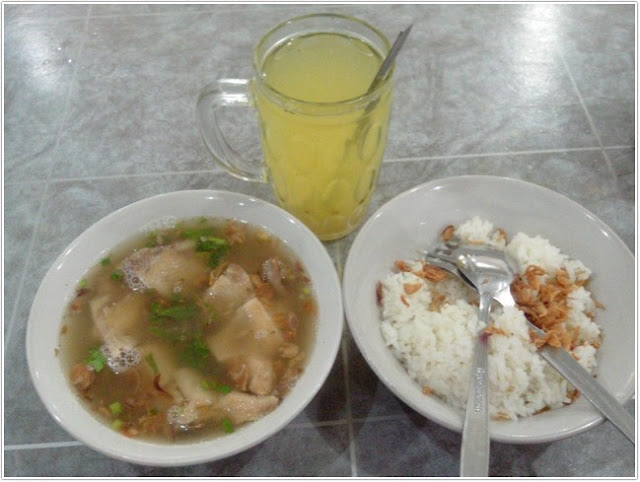 Sop Ayam Pak Min;10 Top Kuliner Sidoarjo;