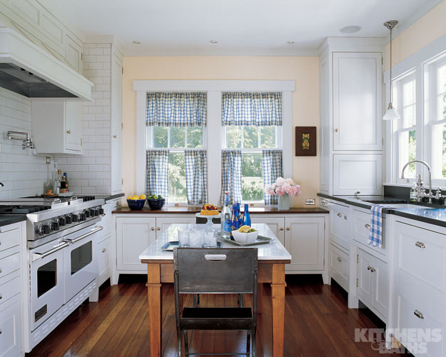 White Kitchen Cabinets