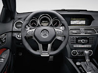 Mercedes-Benz C 63 AMG Coupé (2011) Interior 1