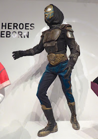 El Vengador costume Heroes Reborn