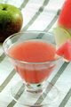 gambar jus buah apel strawberry