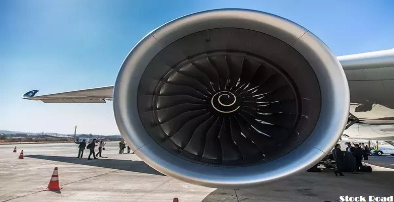 हवाई जहाज में छोटा सा पंखा का काम , इमरजेंसी सिचुएशन में इस्तेमाल (Function of small fan in airplane, used in emergency situation)