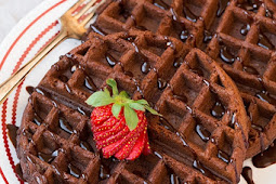 Chocolate Cake Mix Waffles (only 4 Ingredients)