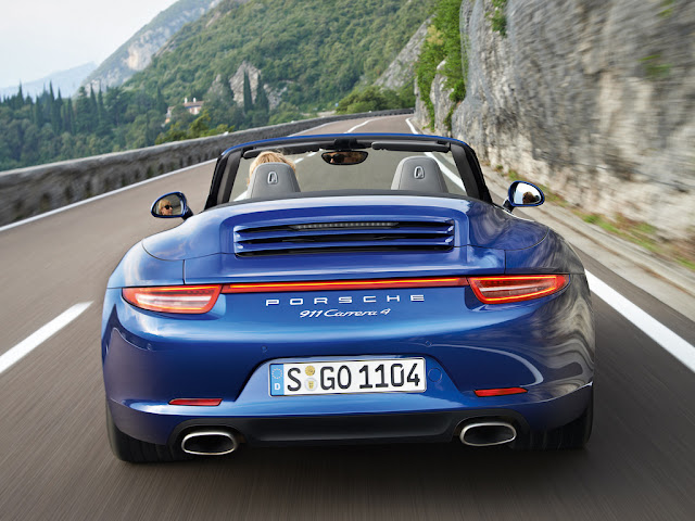 2013 Porsche 911 Carrera 4 and 4S Coupe and Convertibles | Official photos of the 2013 Porsche 911 Carrera 4 and 2013 Porsche 911 Carrera 4S