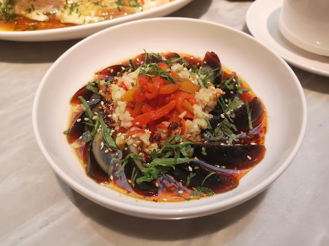 Century Egg with Grilled Capsicum