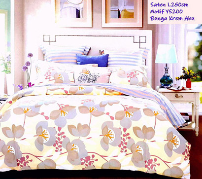 Sprei Satin Jepang Motif Bunga Krem Abu