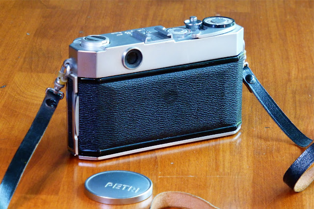 Petri, rangefinder, camera, 35mm, leaf shutter, Jim Clifford, Jimmy Clifford