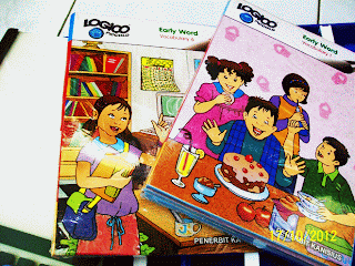 10 Buku dan 1 Papan Logico Piccolo 2 - Bahasa Inggris