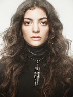 lirik lagu Lorde Royals Lyrics